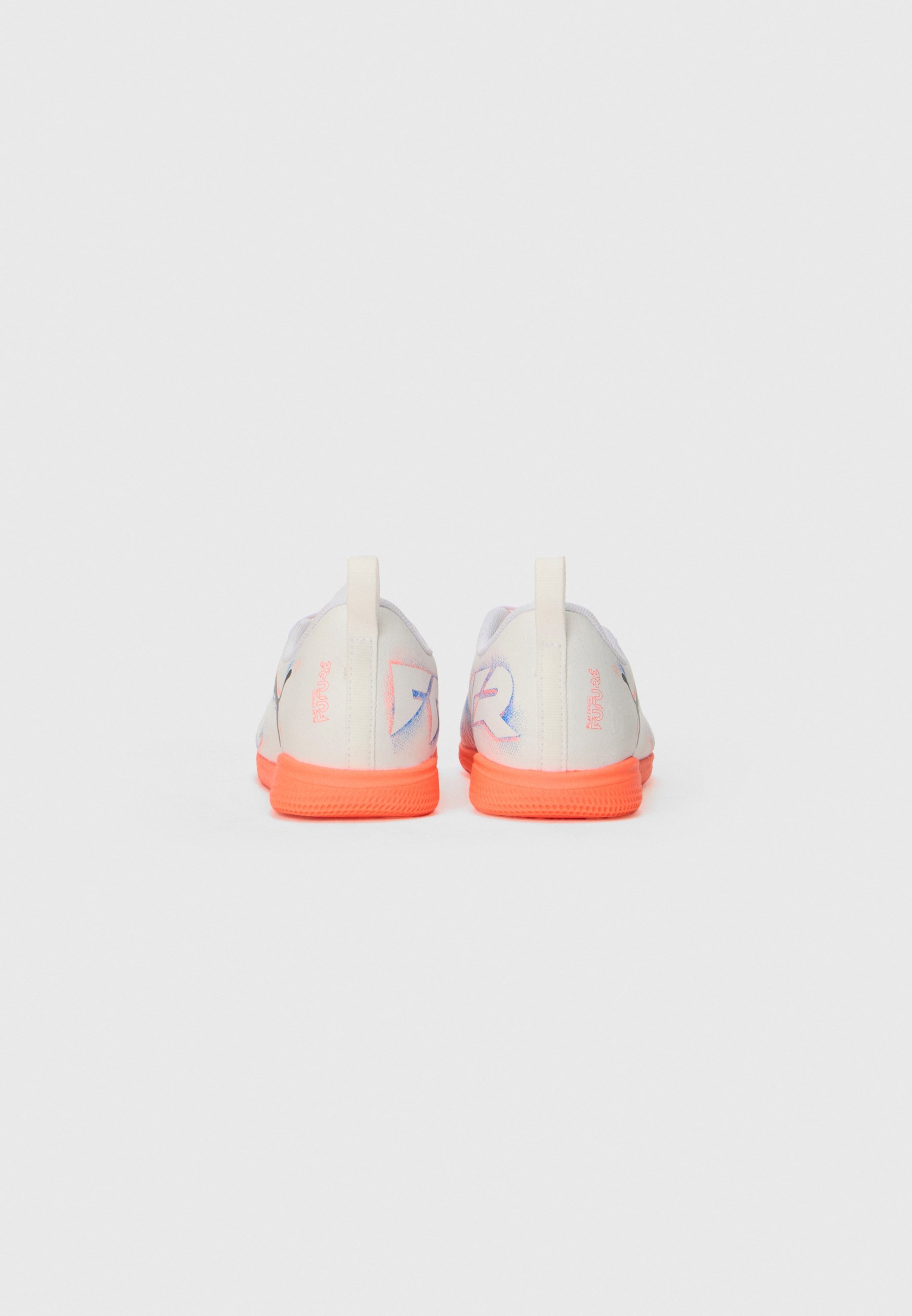 Puma FUTURE 8 PLAY UNISEX - Zaalvoetbalschoenen - wit/zwart/felrood