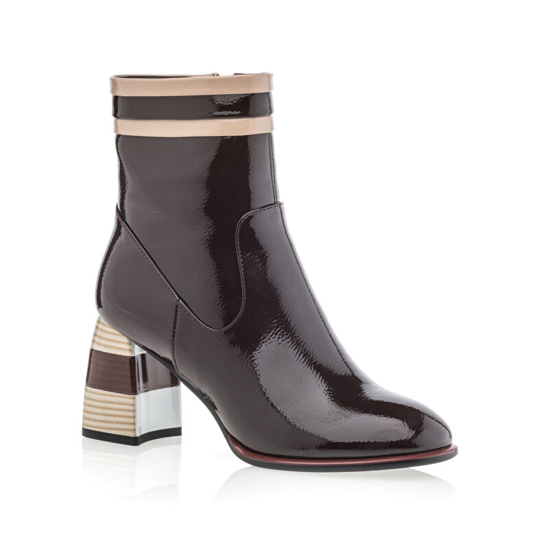 Botas femininas marrons / Botas de cano curto