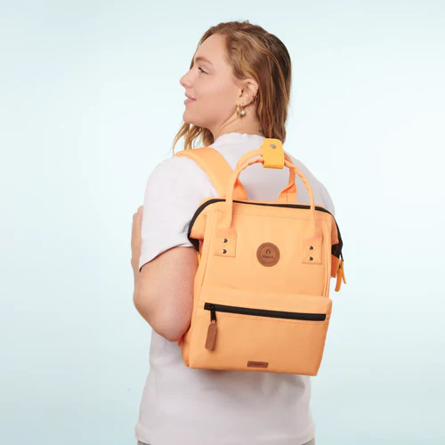 Cabaia Omis Kleiner Abenteurer-Rucksack, Gelb