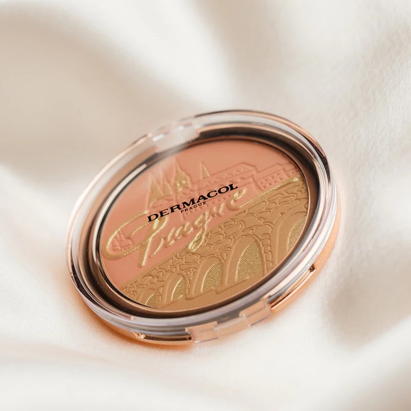 Dermacol Compact Bronzing bronzeris un konturēšanas pūderis