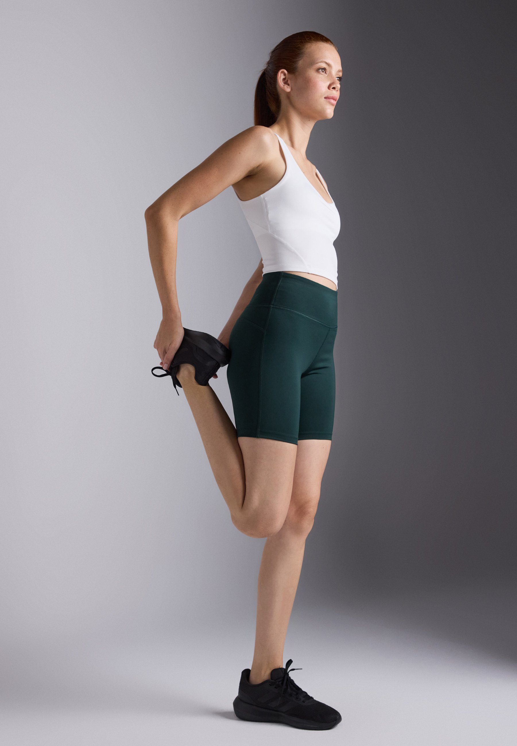Even&Odd active ESSENTIAL MID LENGTH HIGH RISE FIETSBROEK - Leggings - donkergroen