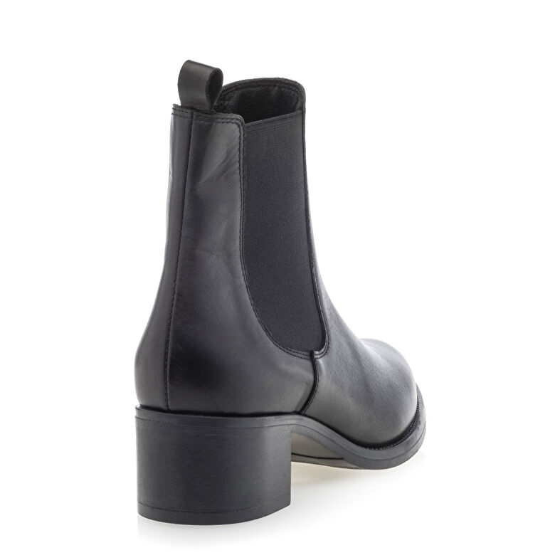 Schwarze Damenstiefel / Stiefeletten