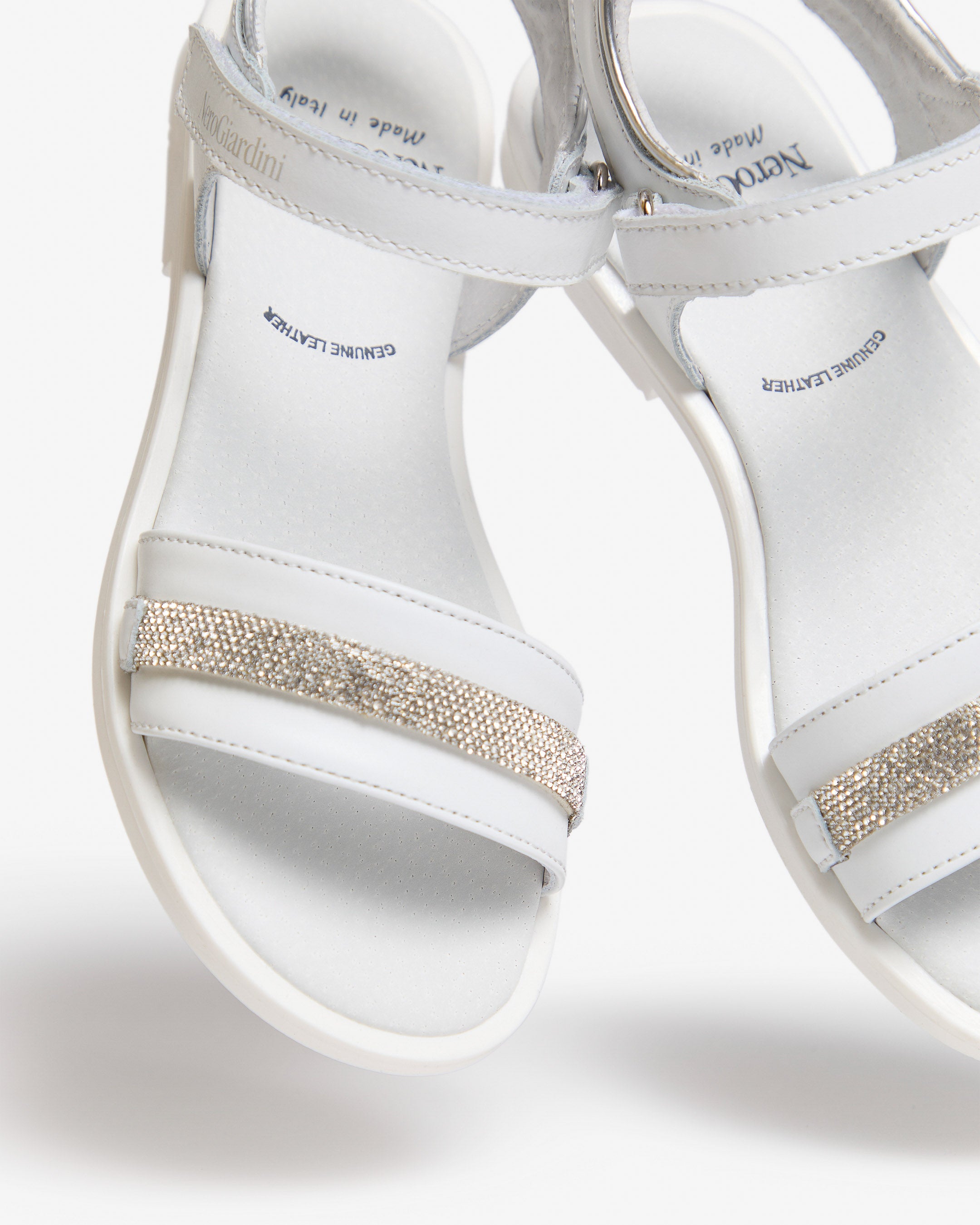  Ledersandalen für Teenager-Mädchen