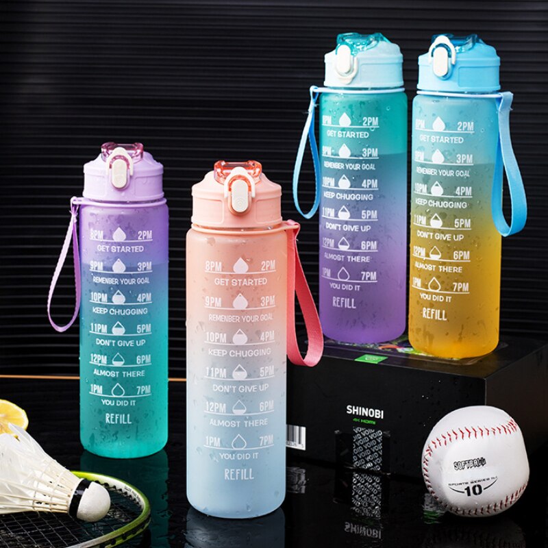 Botella de agua deportiva degradada de 700 ml con pajitas, bonita taza esmerilada para mujer, regalo para chicas, belleza, camping, viajes, deporte.