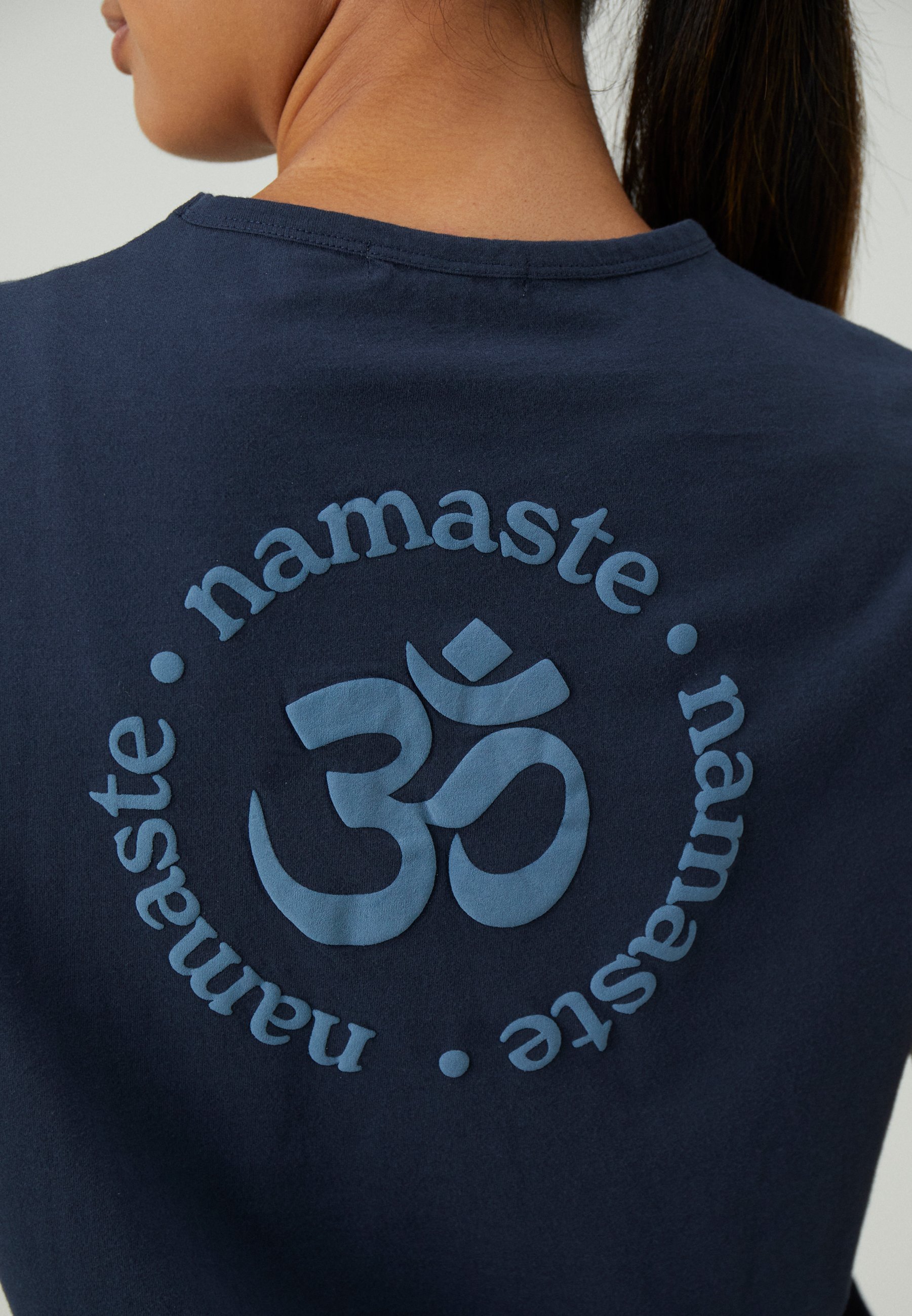 Yogasearcher NAMASTE - T-shirt met print - navy