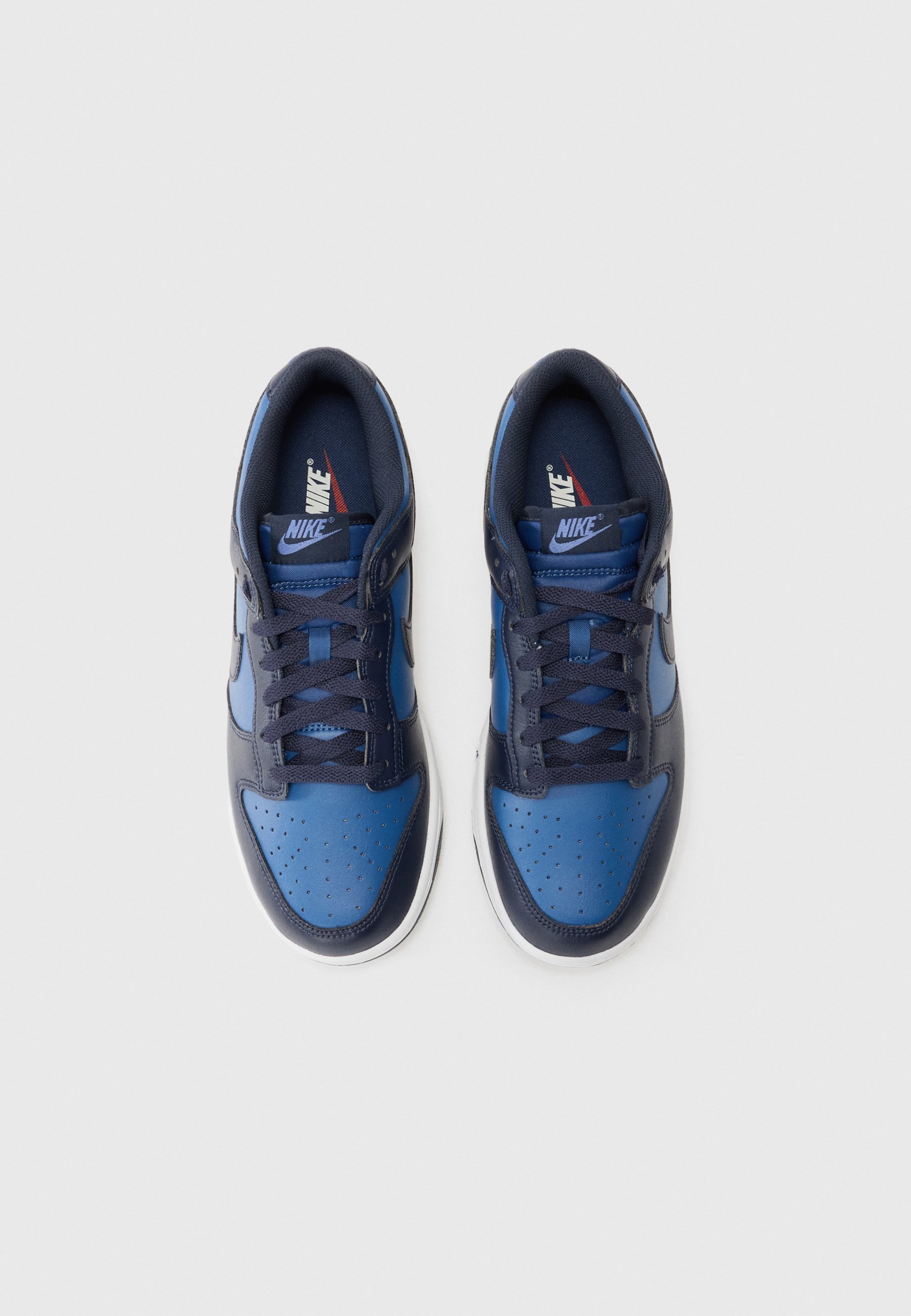 Nike Sportswear -matalavartiset lenkkarit