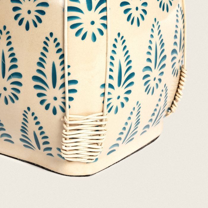 Lampada da tavolo Ariché in ceramica bianca