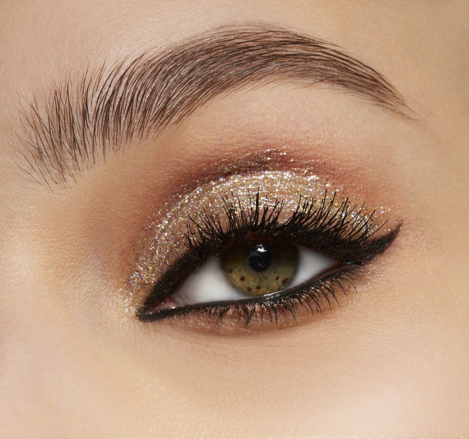 „Dazzleshadow“ skysti akių šešėliai Prabangūs akių šešėliai