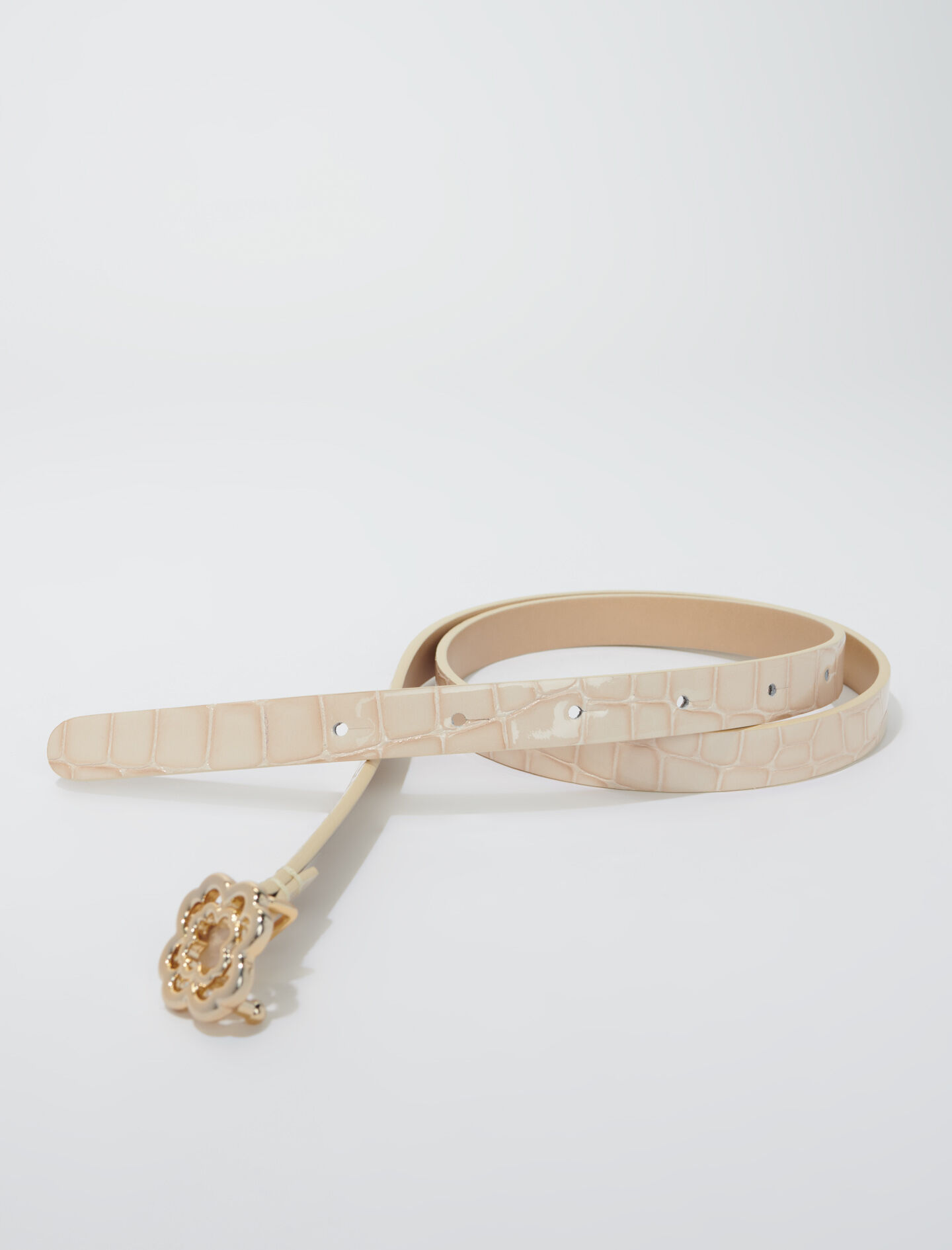 Dunne leren riem met klavertje - Glanzend beige