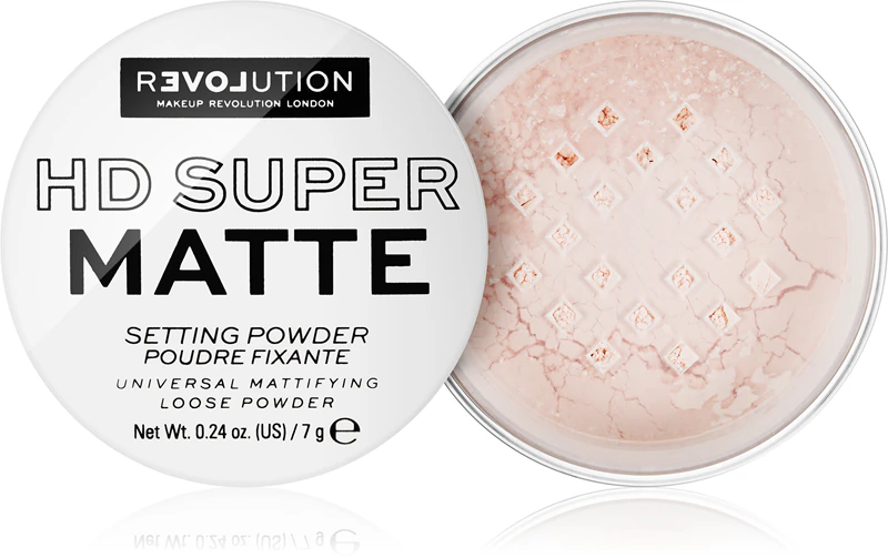 Revolution Relove HD Super Matte Setting Translucent Powder met een matte finish