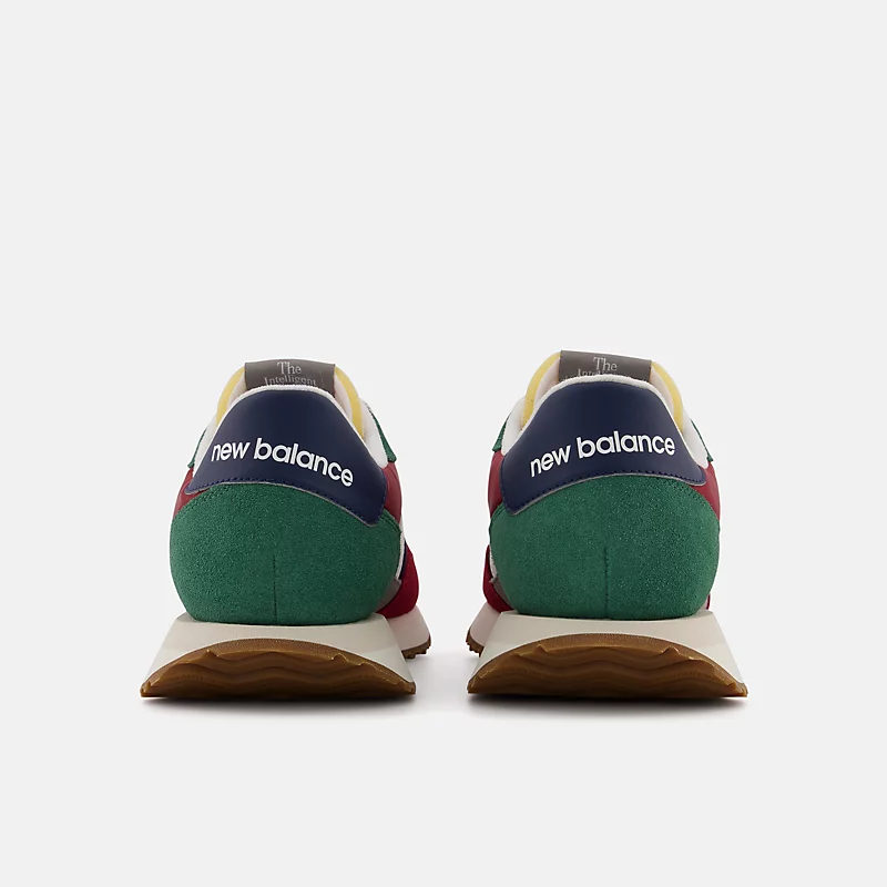 Herren 237V1 - NB Scarlet mit Forest Green Team