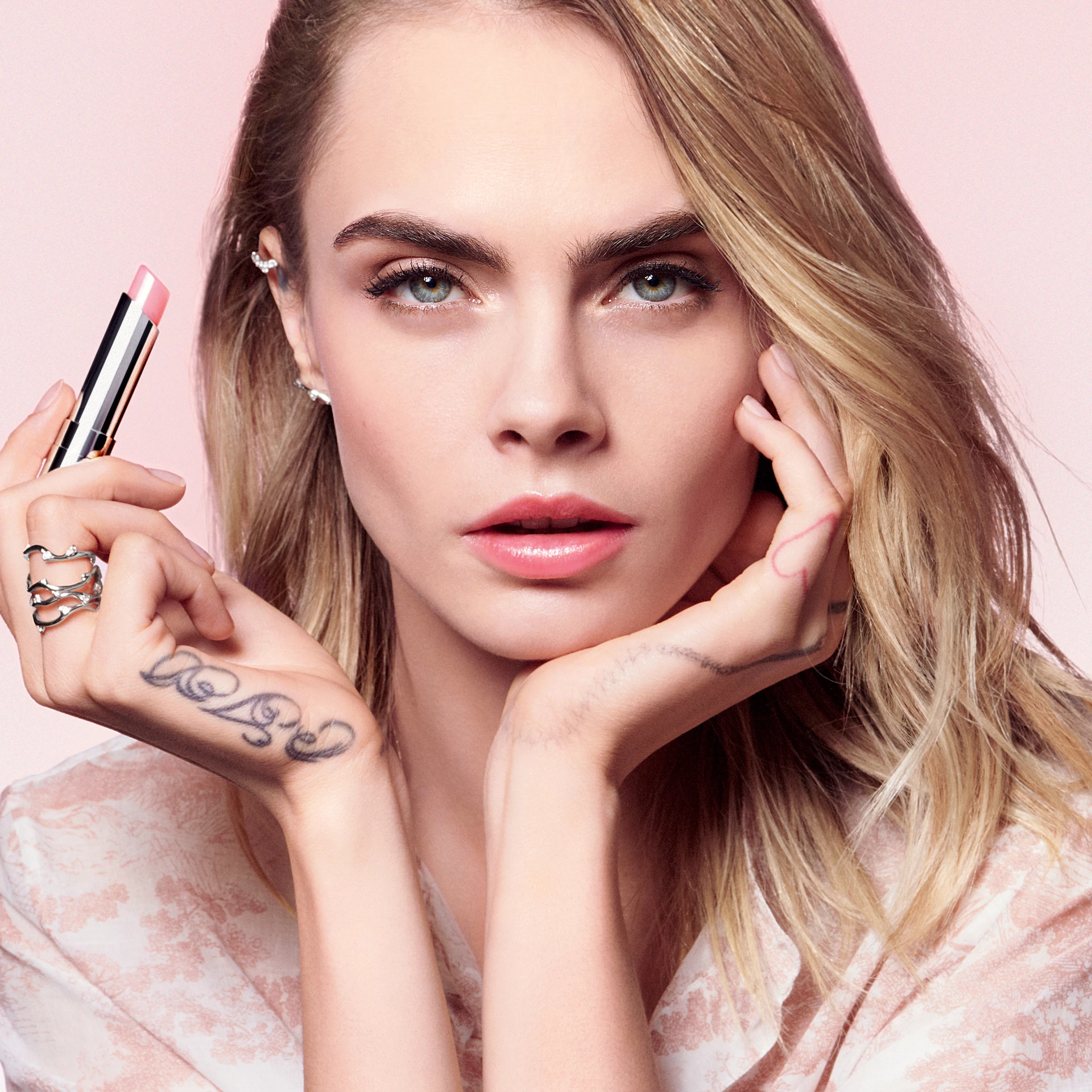Addict Lip Glow Színélesztő Ajakbalzsam 001 Rózsaszín - DIOR