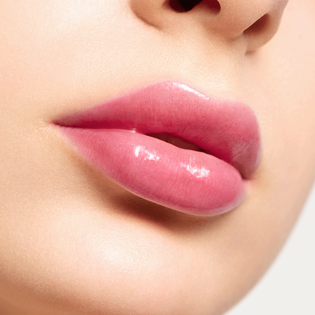 Total Lip Gloss Luxusné lesky na pery