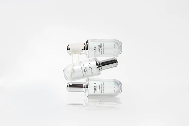 TIRTIR Ampola de Leite Cerâmico, sérum facial hidratante com efeito iluminador.