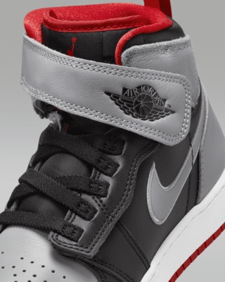 Air Jordan 1 Hi FlyEase Older Kids' Shoes