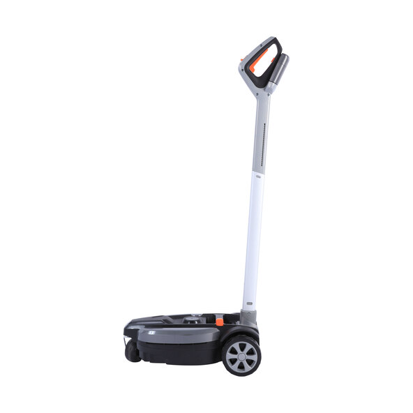 Mulcitor cu baterie iFlex LM F23-EU