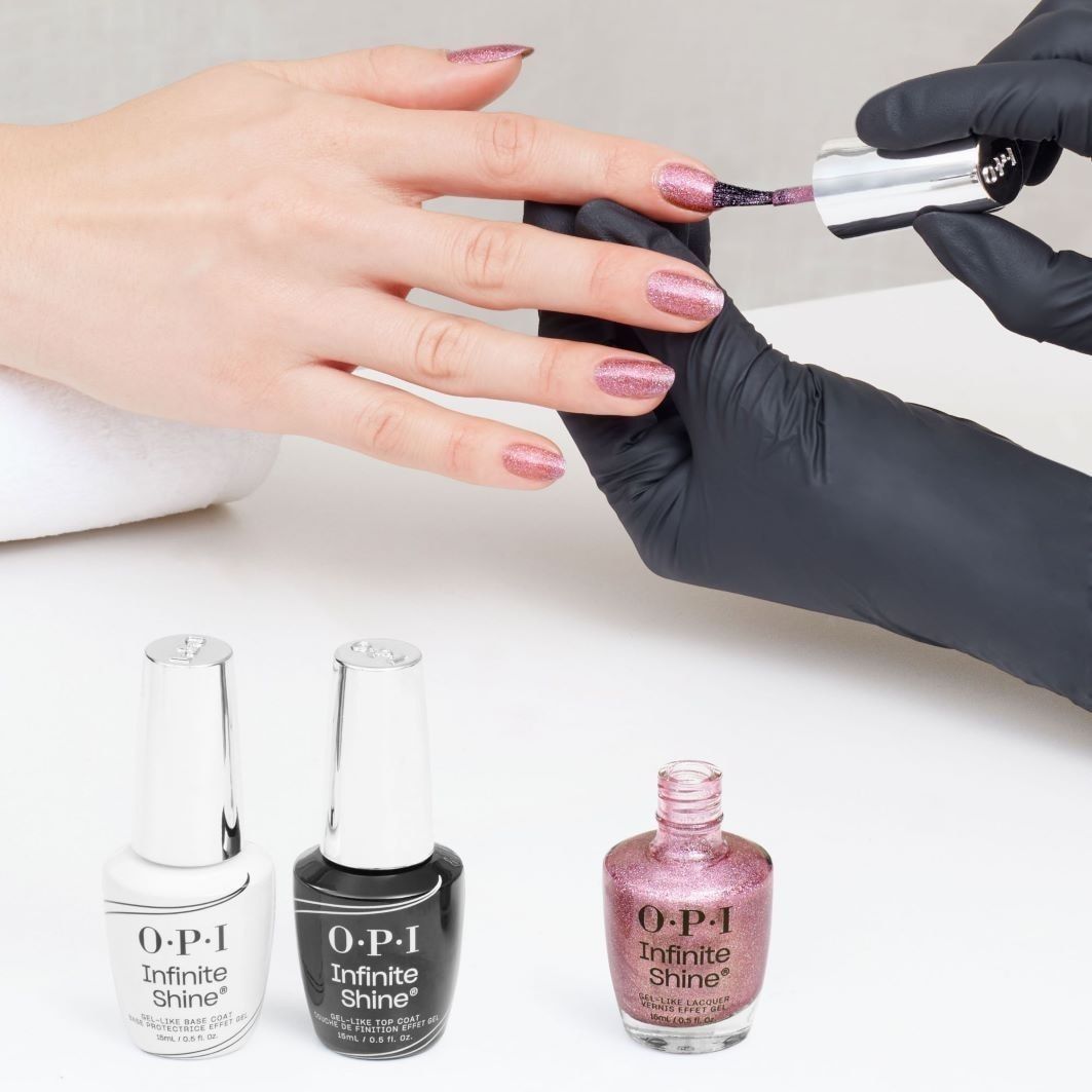 OPI lak za nokte Infinite Shine Holiday 2025 – Dovoljno dobar za tretman – 15 ml