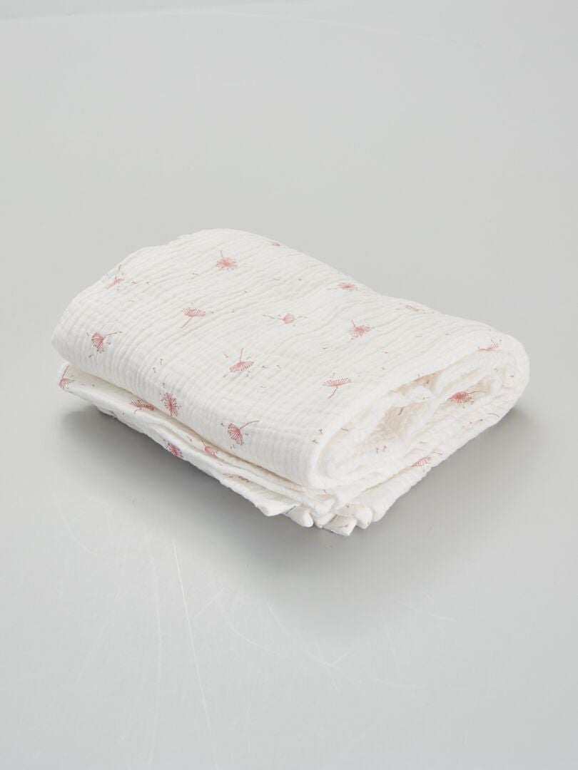 Baby vierkantje van stof met reliëf - ROZE