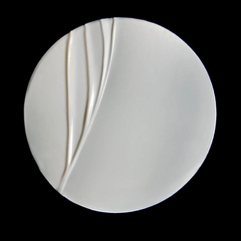 Omorovicza Gold Rescue Cream é um creme regenerador antirrugas para pele seca e sensível.