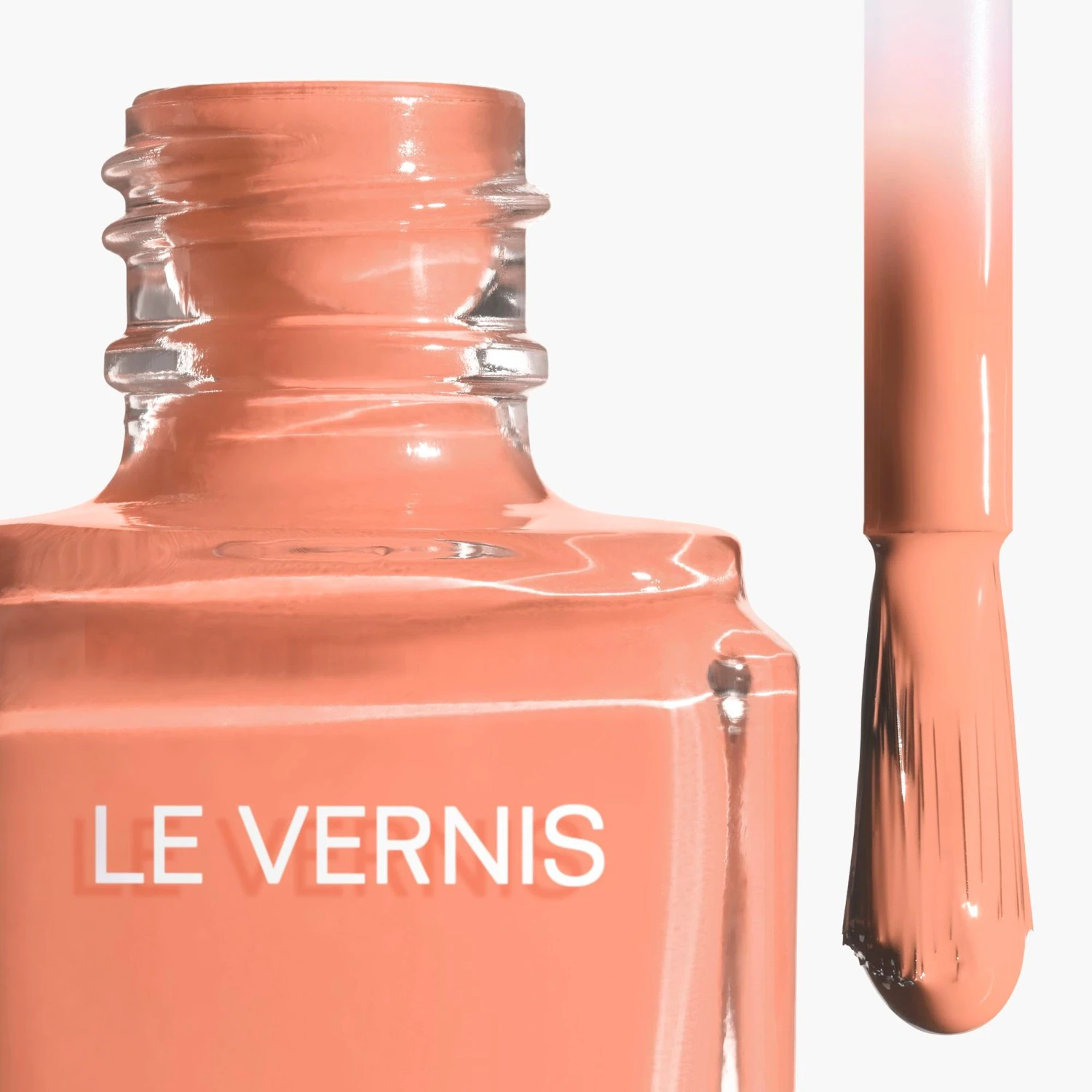 CHANEL LE VERNIS