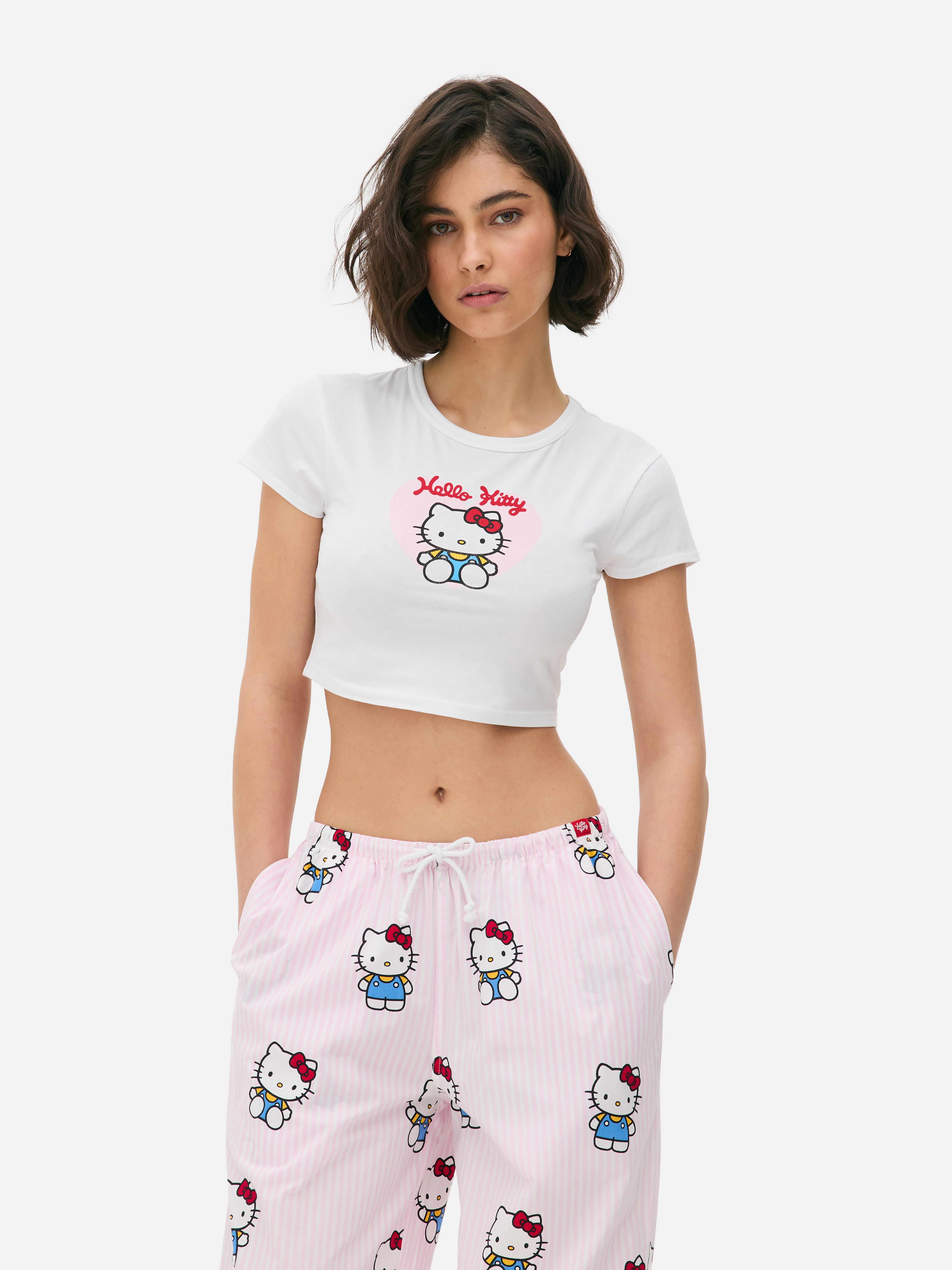 Pijama scurtă Hello Kitty și prietenii O pijama scurtă cu un design Hello Kitty