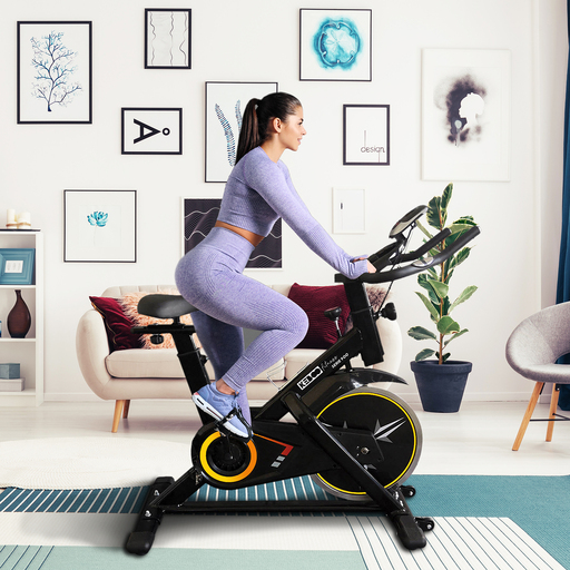 Keboo 900-as sorozatú szobakerékpár spinninghez, 18 kg-os lendkerékkel