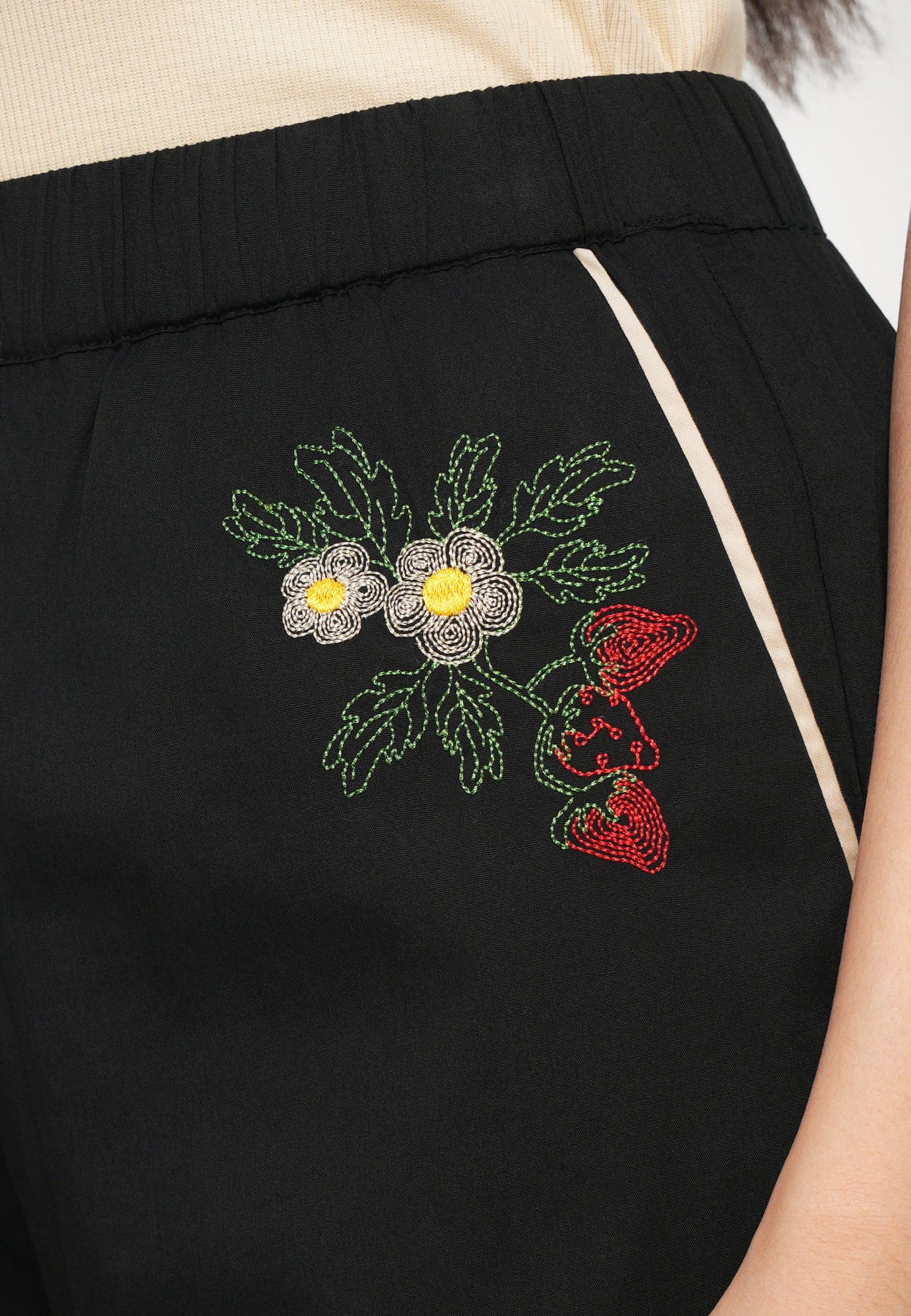 Helmstedt FIONA PANTS - Broek - zwarte schoonheid