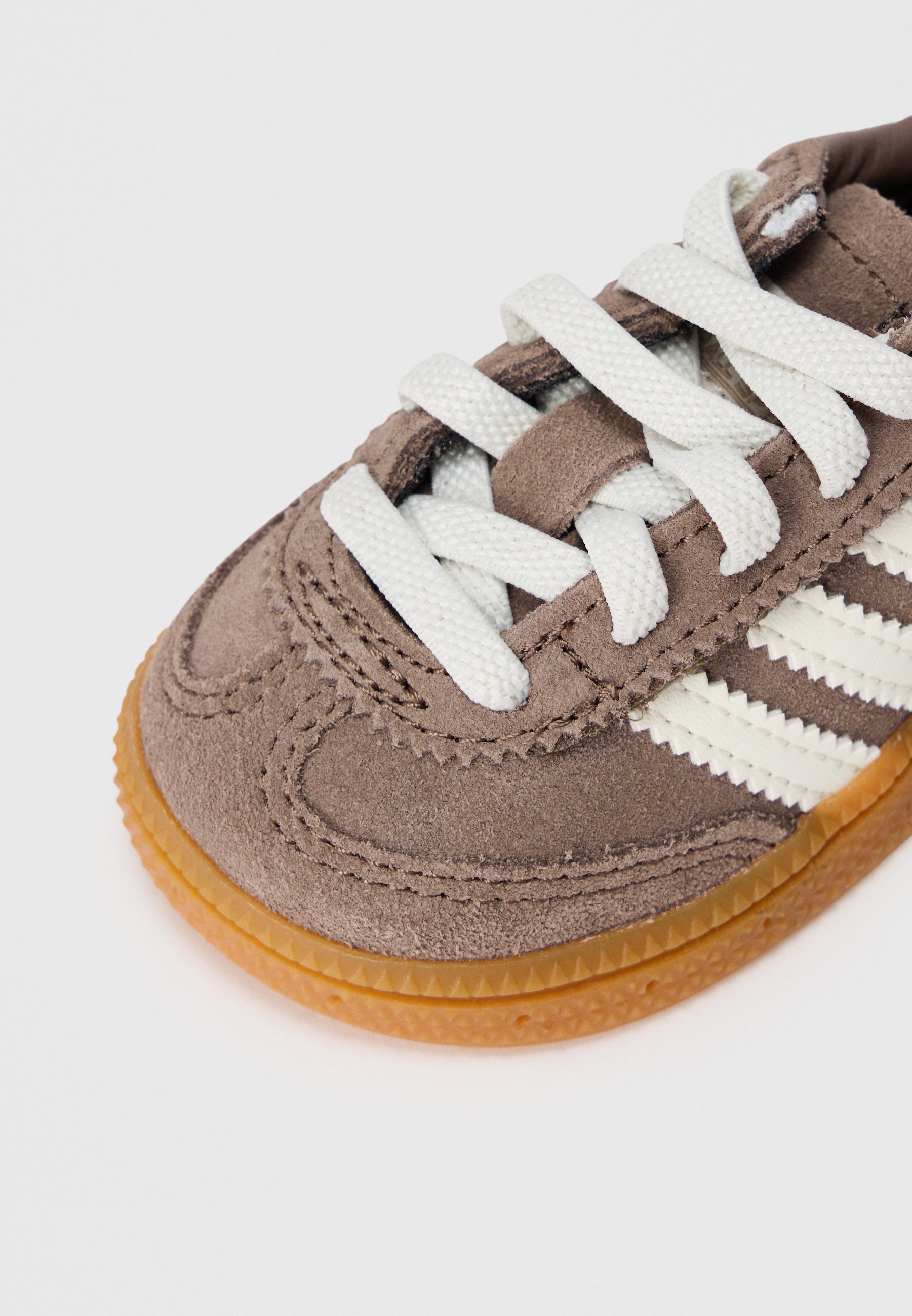 adidas Originals HANDBALL SPEZIAL UNISEX - Babysko - black/black/black