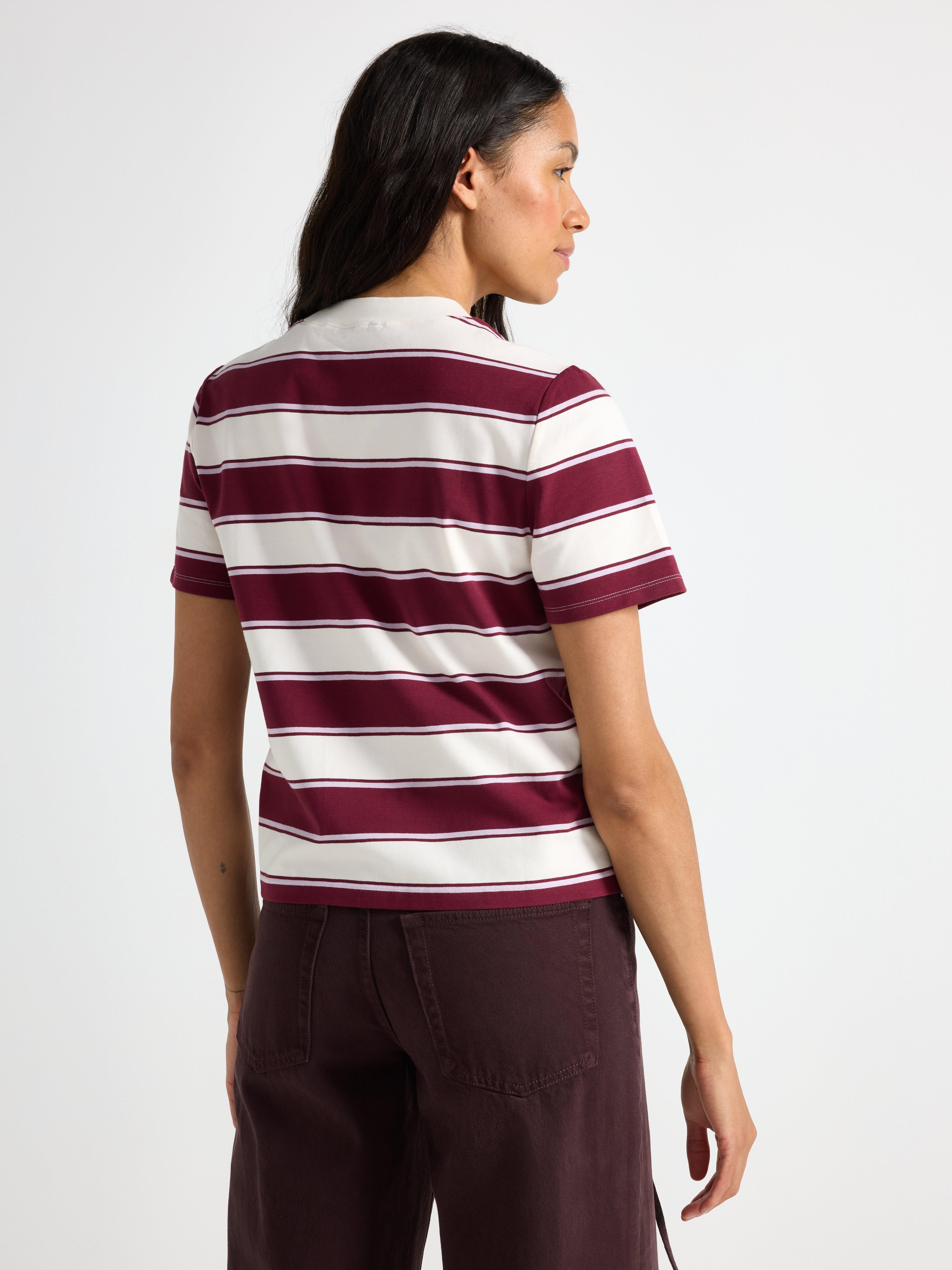Camiseta vermelho escuro acinzentado