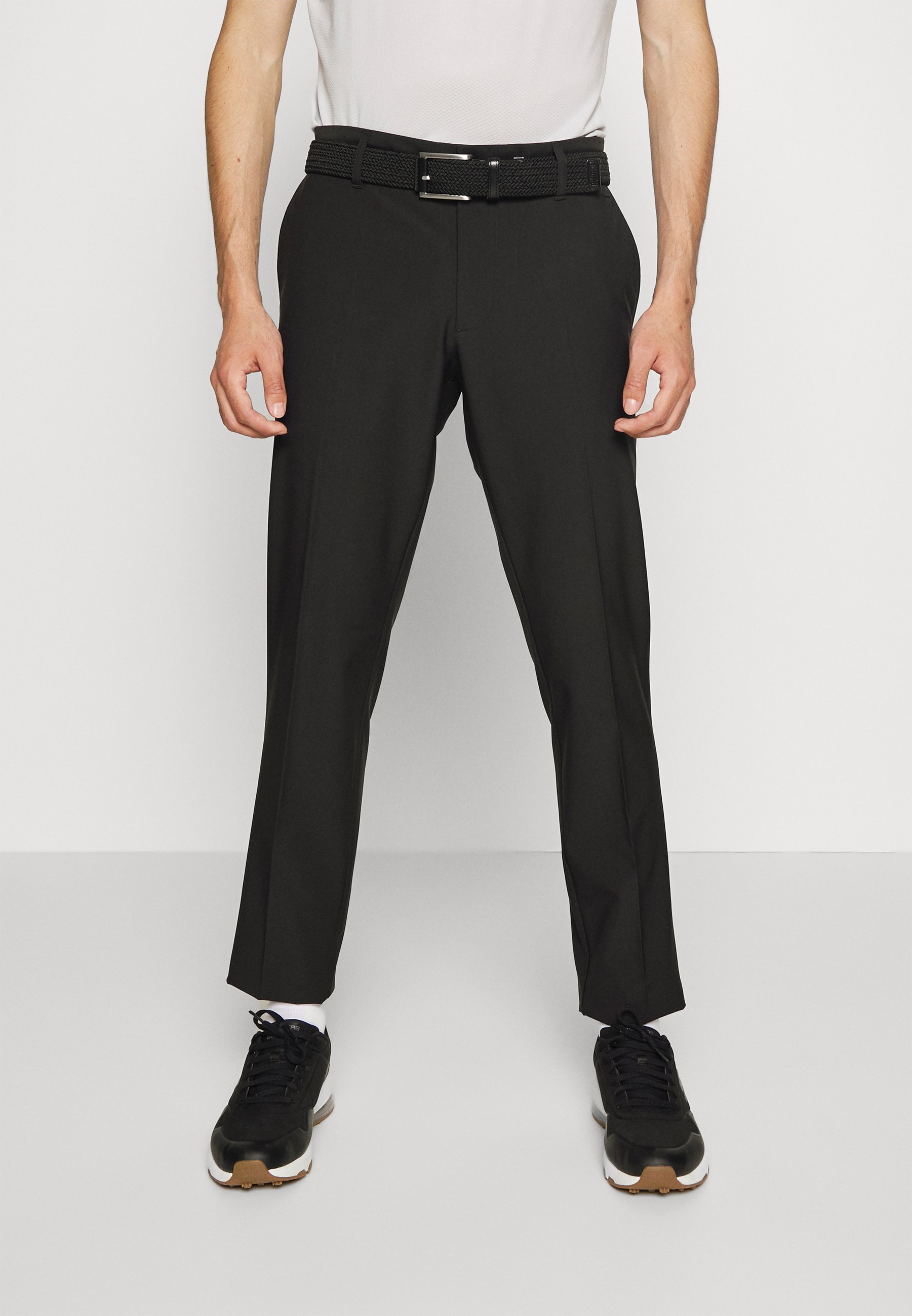 Pantaloni da golf J.LINDEBERG Sports ELLOTT - Pantaloni per attività all'aperto - neri