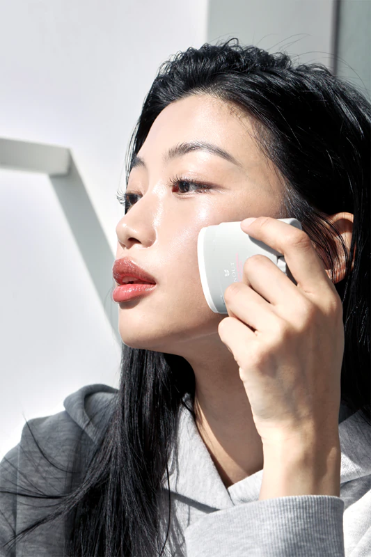 Mizon Inout Smooth Mineral Sun Stick – mineralische Sonnenschutzcreme in Stiftform für Gesicht und empfindliche Hautpartien
