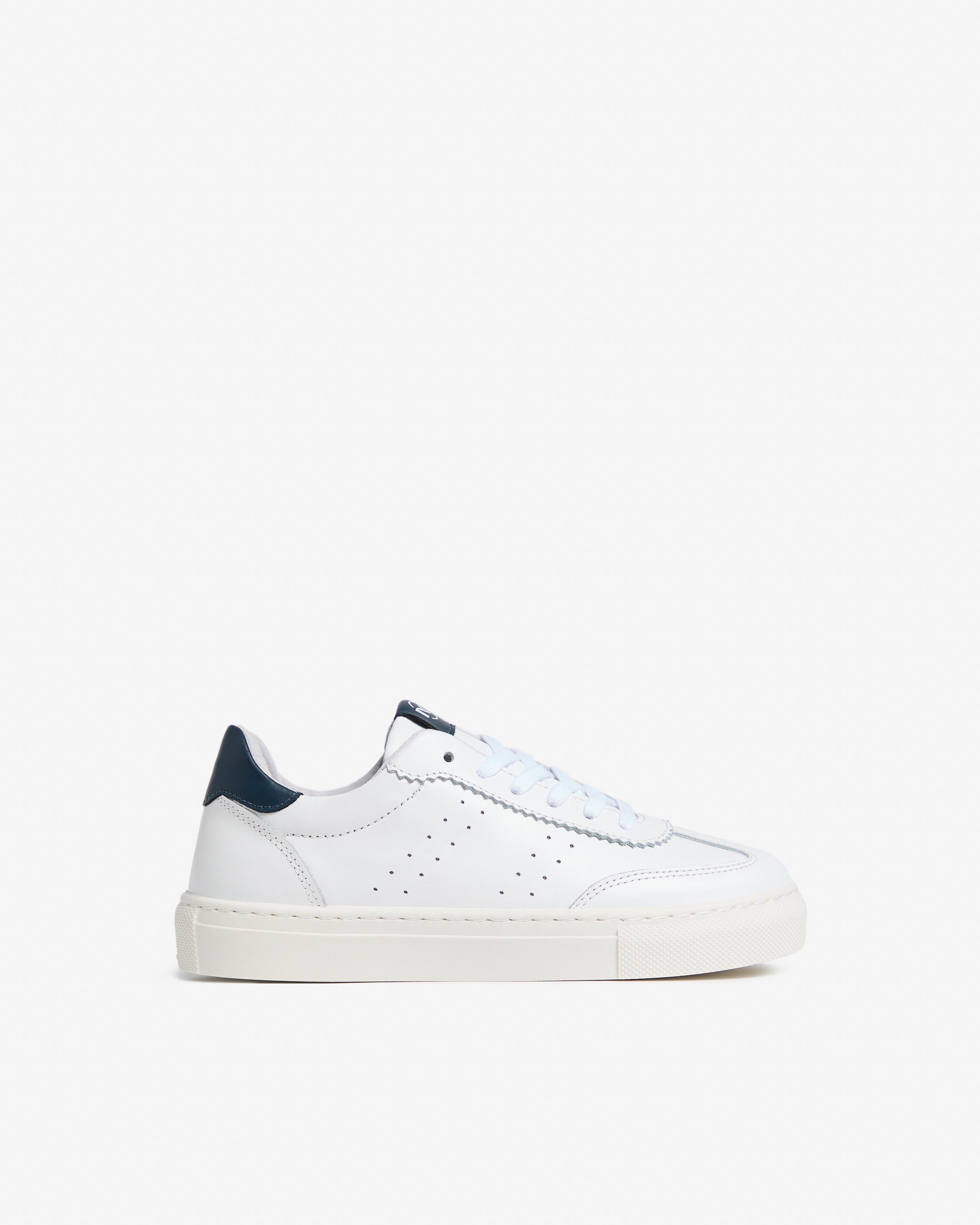  Sneaker für Jungen aus Funktionsmaterial und Leder