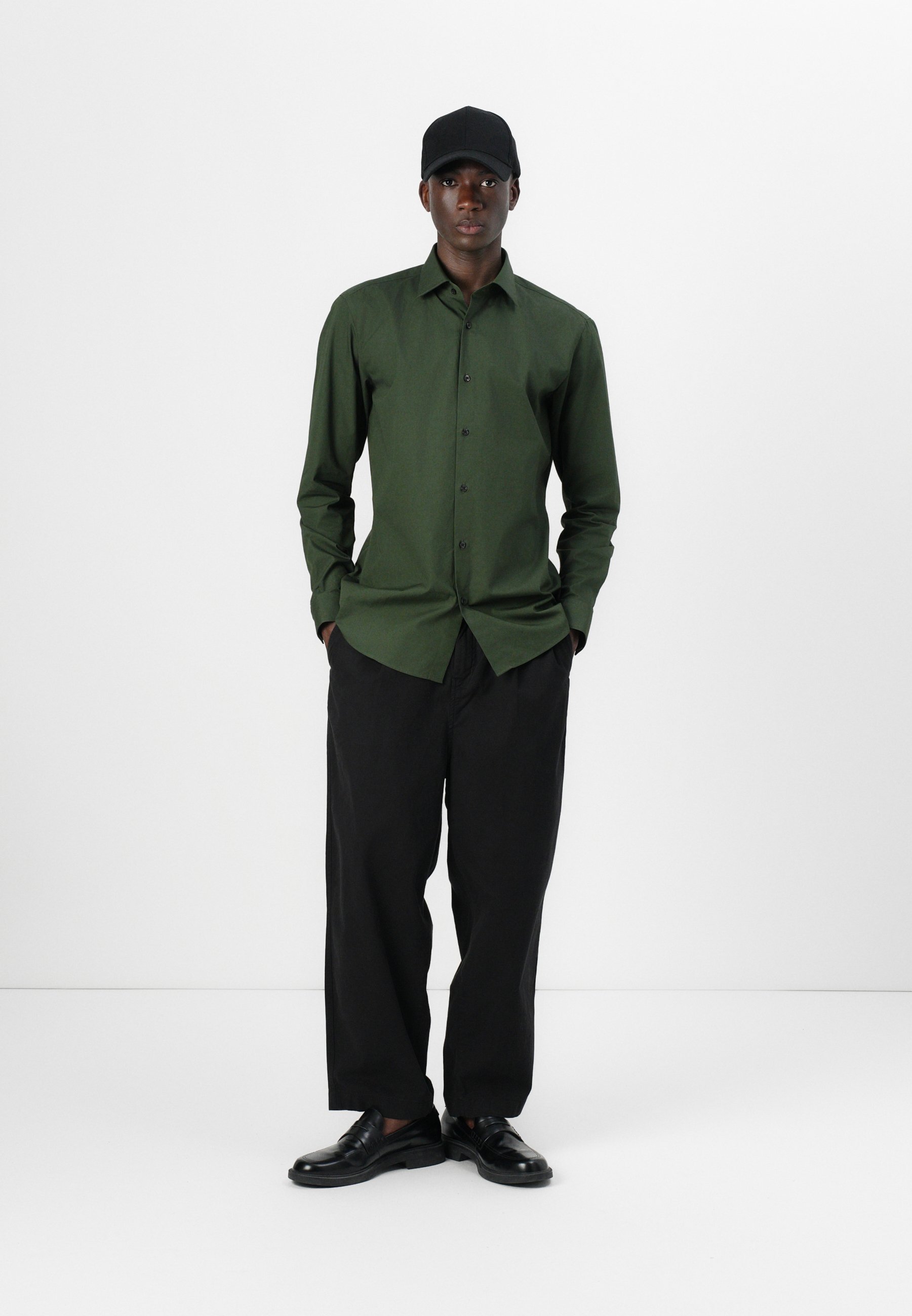 HUGO VALERIO - Camicia elegante - verde scuro