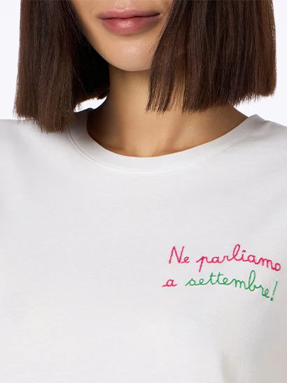 Emilie dames T-shirt met ronde hals van katoenen jersey met Ne Pa-borduurwerk.