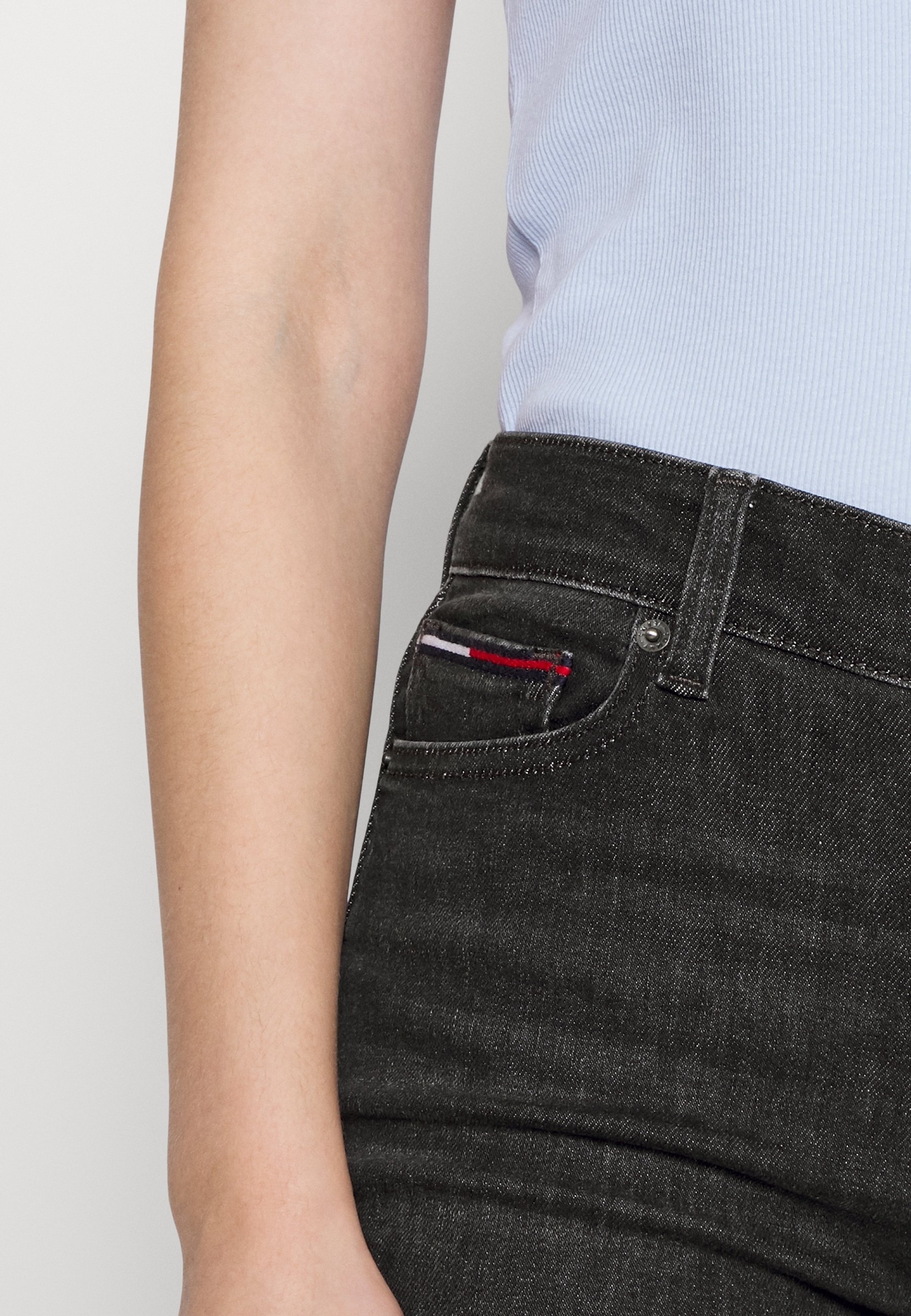Tommy Jeans Skinny Fit Jeans - zwarte denim