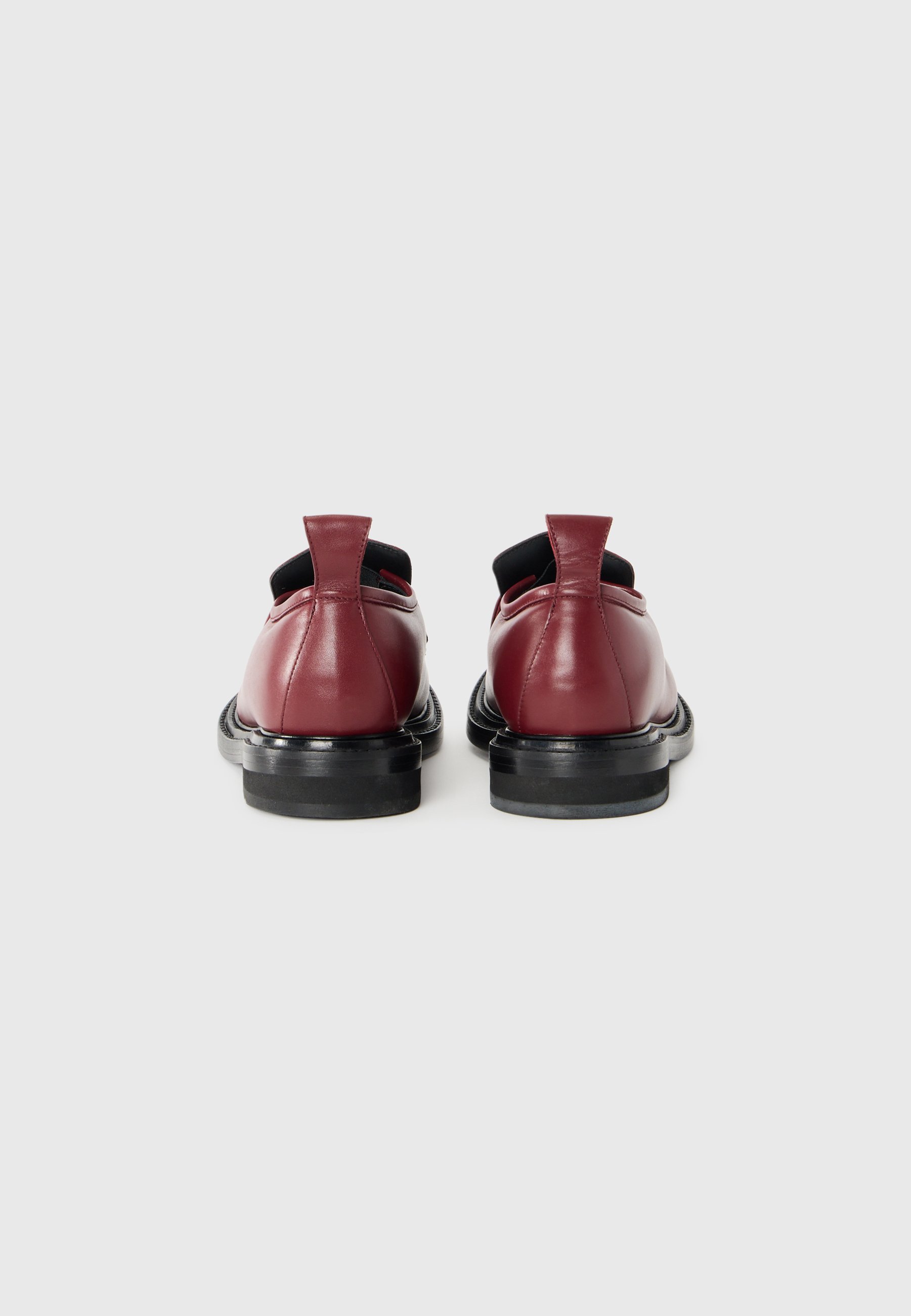 MOSCHINO Slip-ons - vino