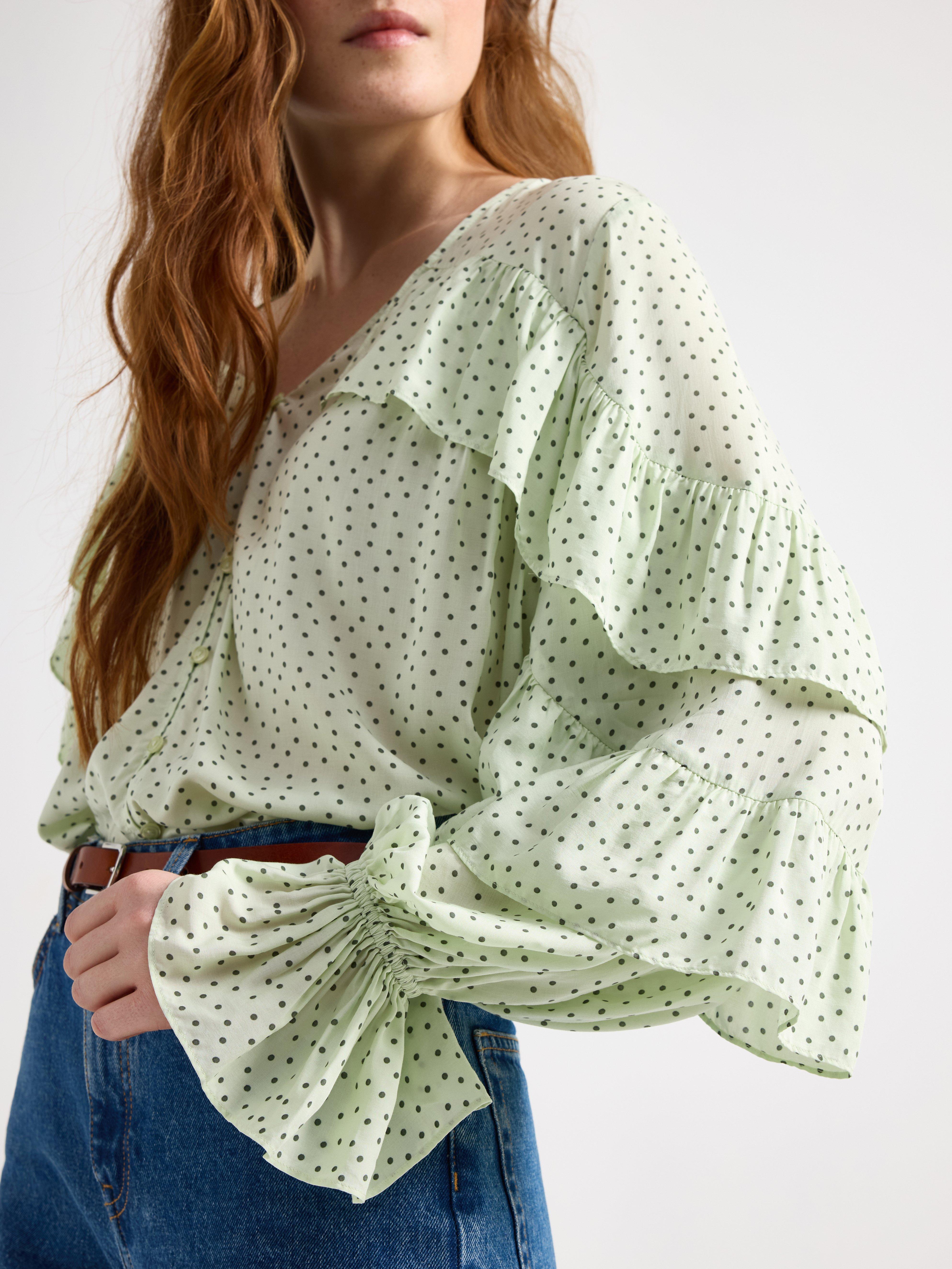 Blusa com babados verde claro