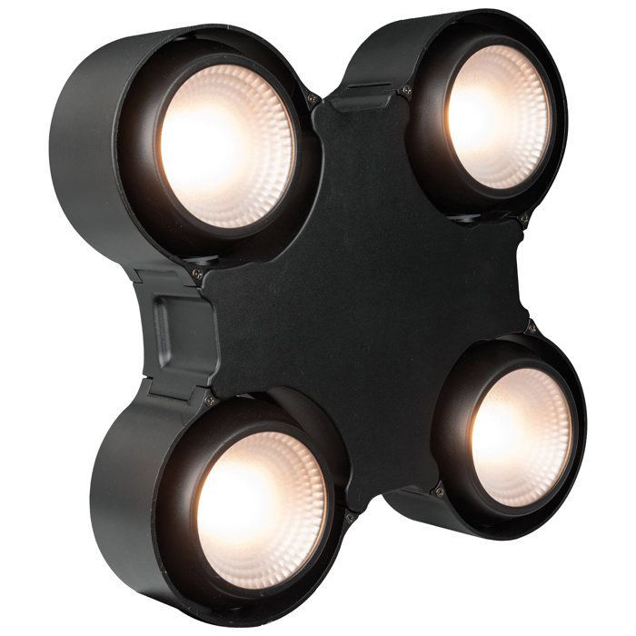 Ciclorama y cegadora LED Showtec Stage Blinder 4