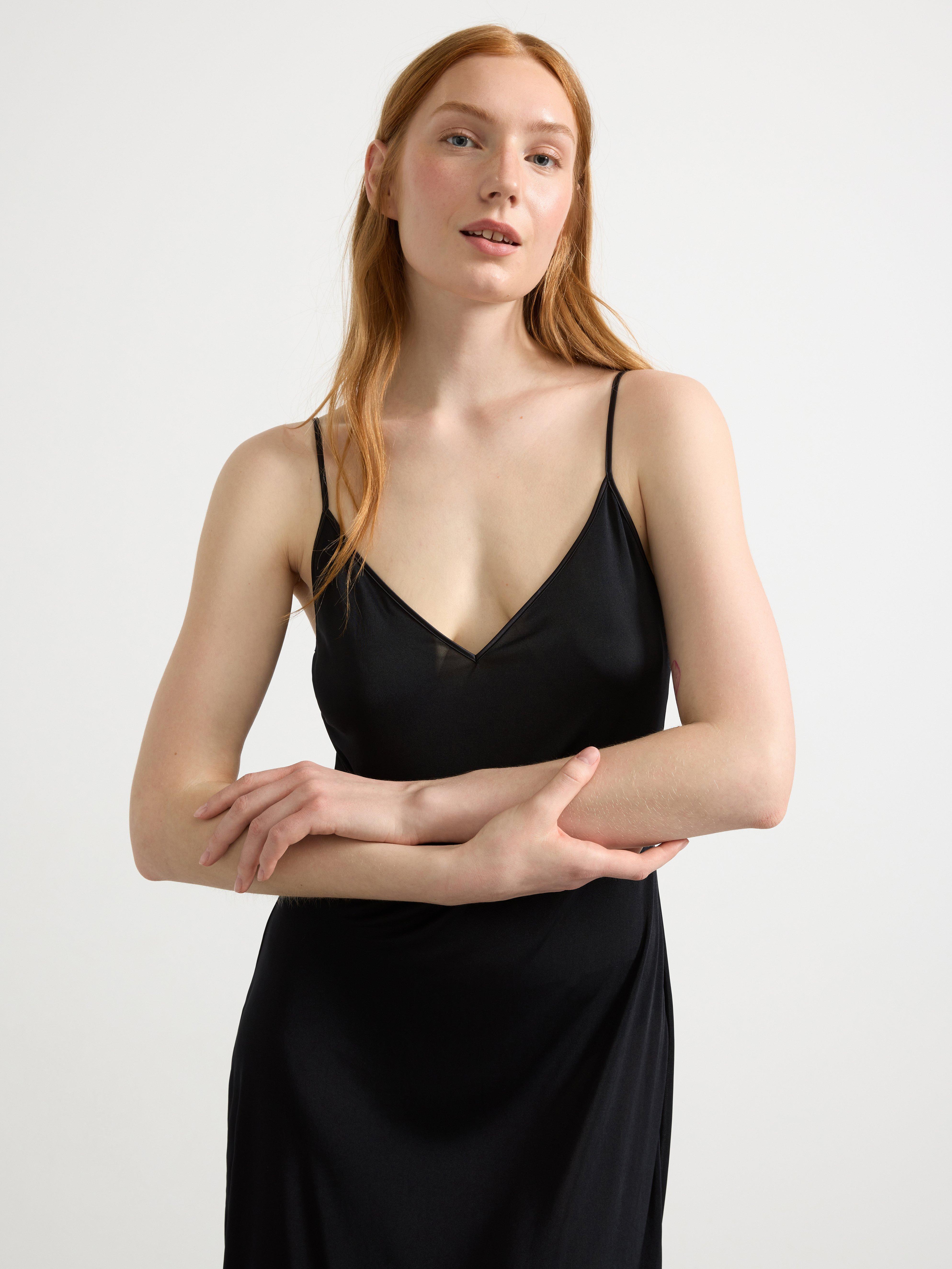 Slip Black