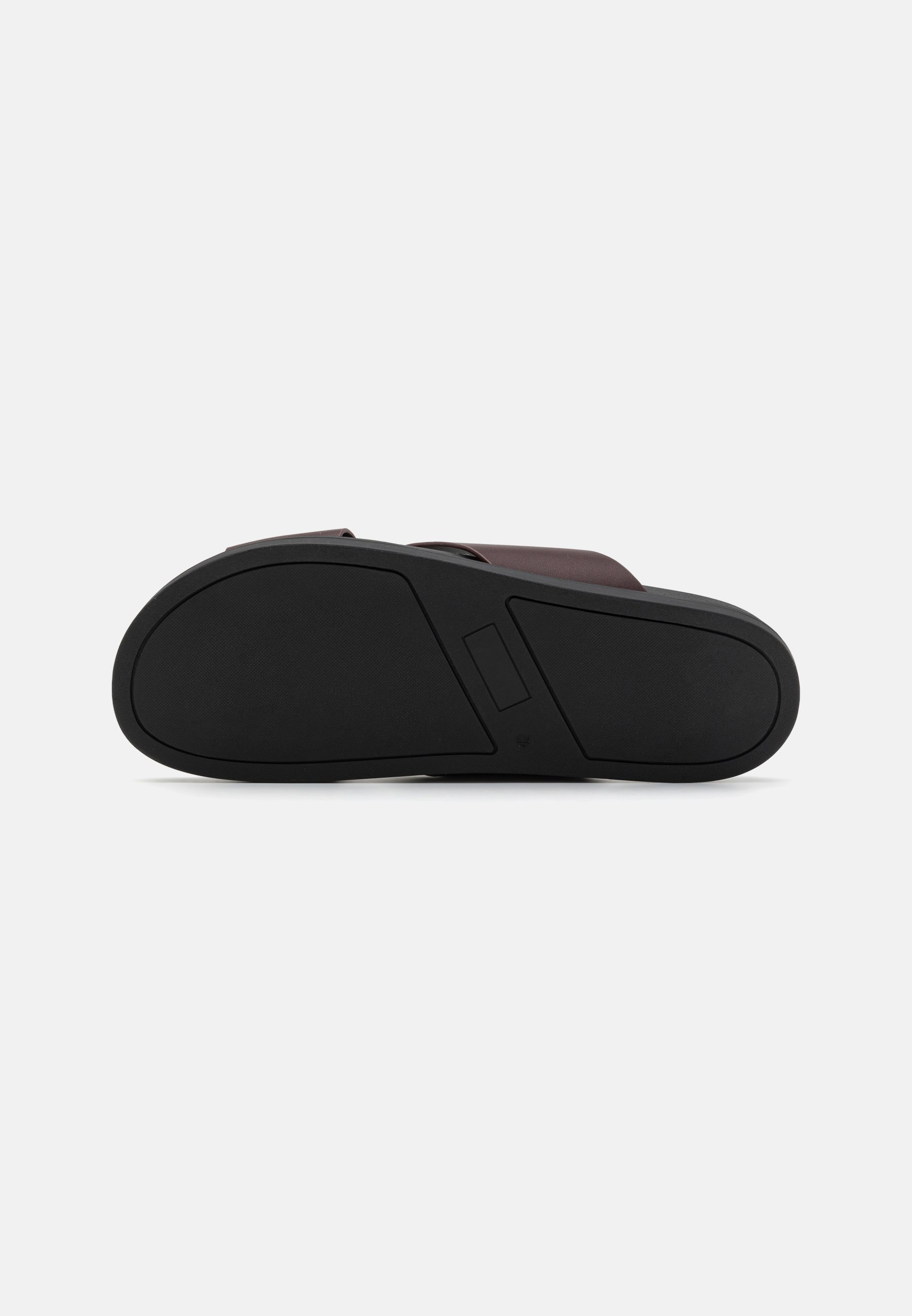 Pantofle Pier One - hnědé