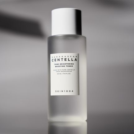 Skin1004 Sävyä kirkastava