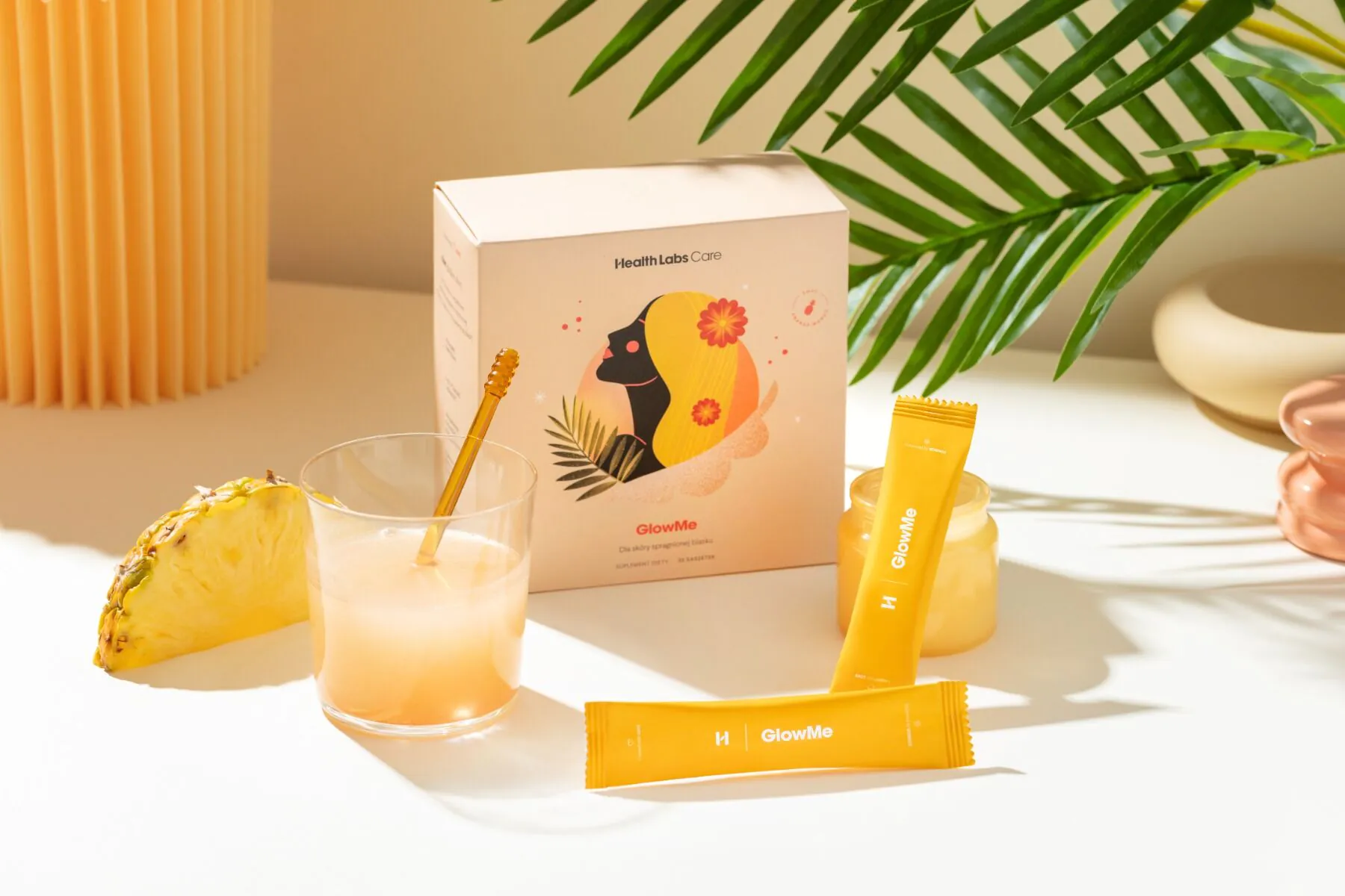 Health Labs GlowMe Ananas, Proszek