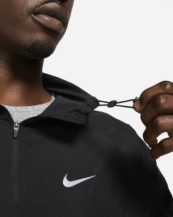 Nike Miler – Chaqueta de running negra para hombre, repelente al agua, con capucha, de poliéster reciclado.