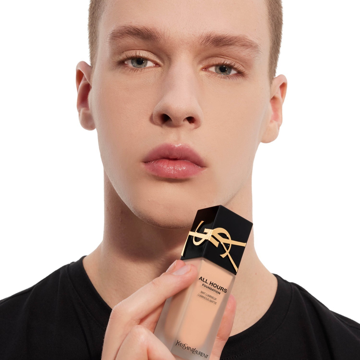 Yves Saint Laurent Foundation All Hours makiažo pagrindas – 25 ml