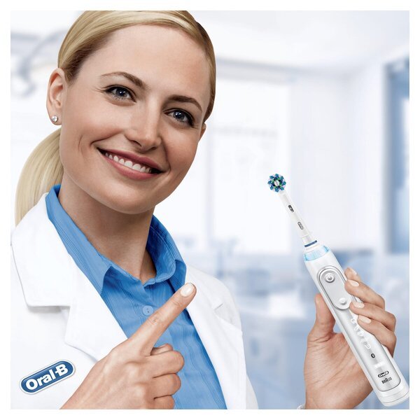 Glave zobne ščetke Oral-B Cross Action<br>16 kosov