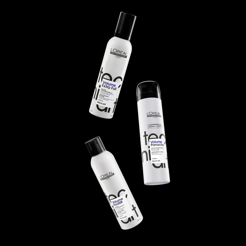 pó capilar L'Oréal Professionnel Tecni.Art Volume Dust proporciona volume e corpo aos cabelos.