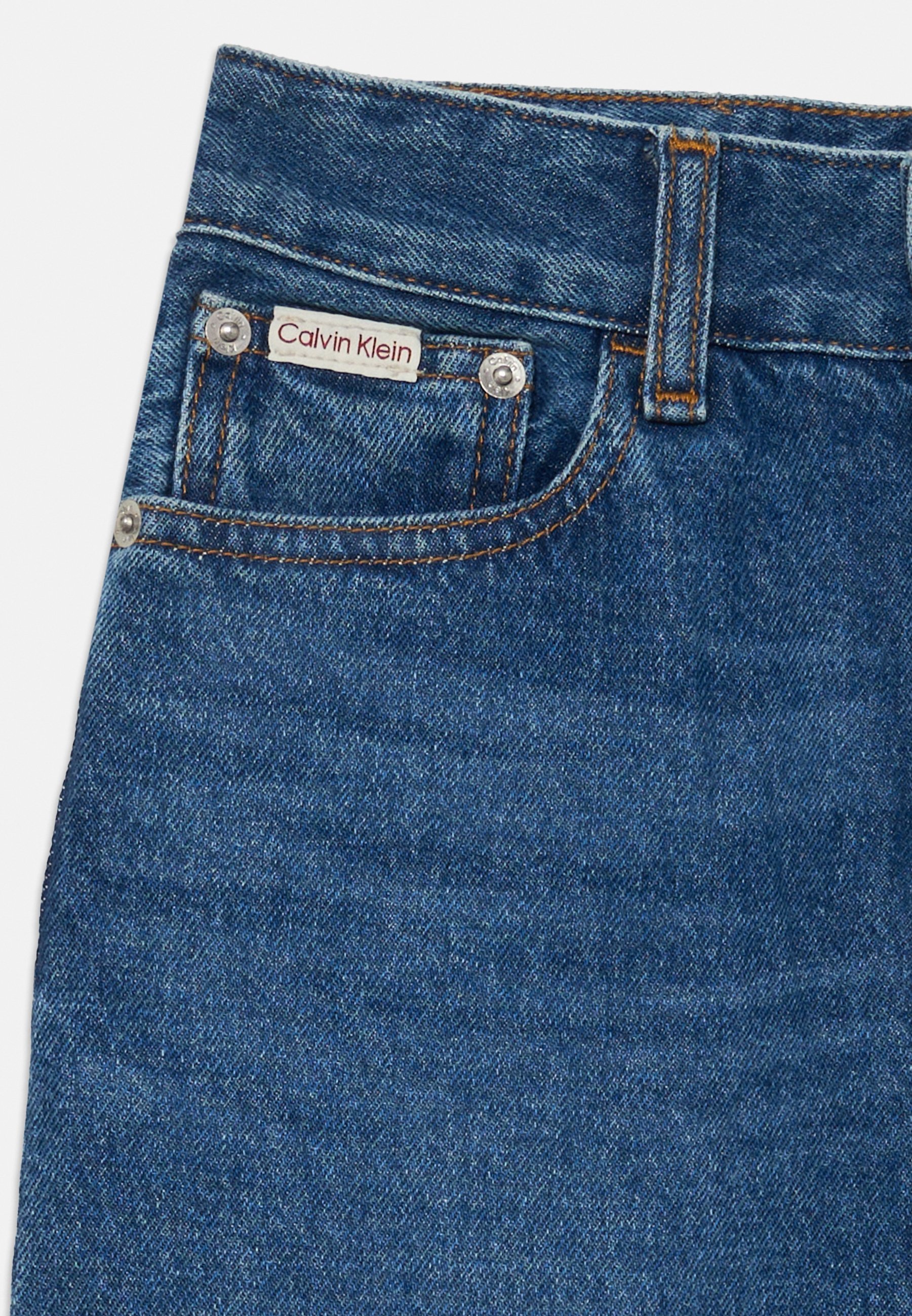 Calvin Klein Jeans SKATER UNISEX - Jeans a gamba dritta - blu città