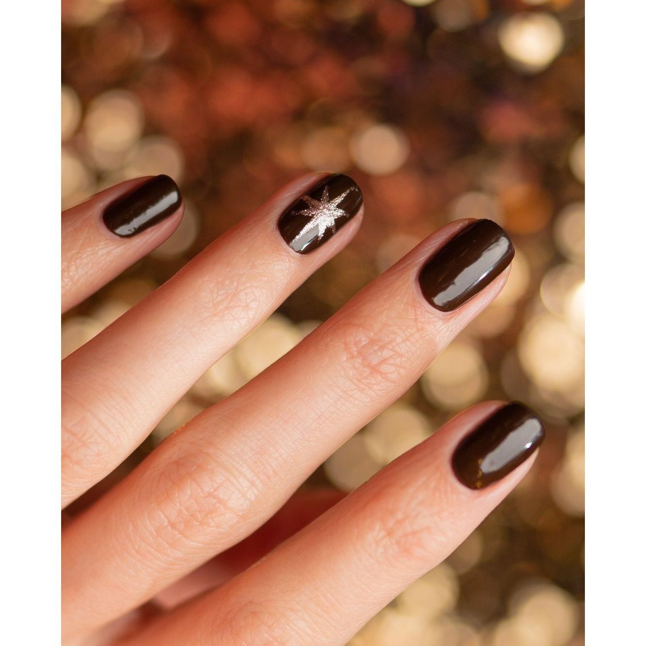 manucurist Clove