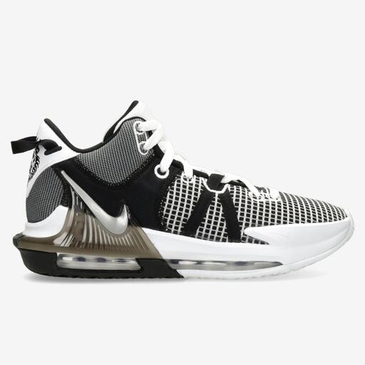 Nike LeBron Witness 7