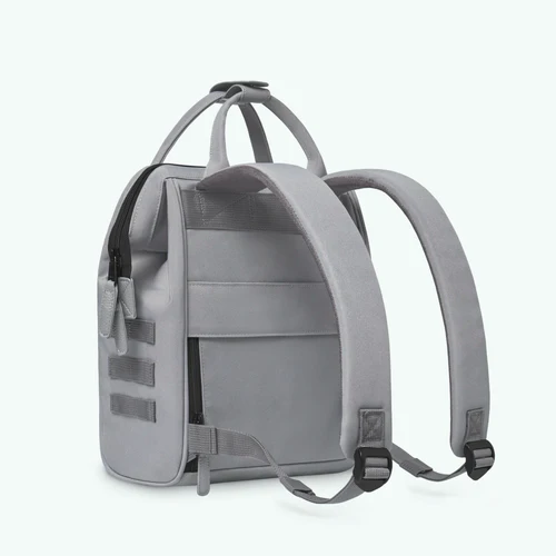 Cabaia Adventurer Kleiner Rucksack Poitiers Grau